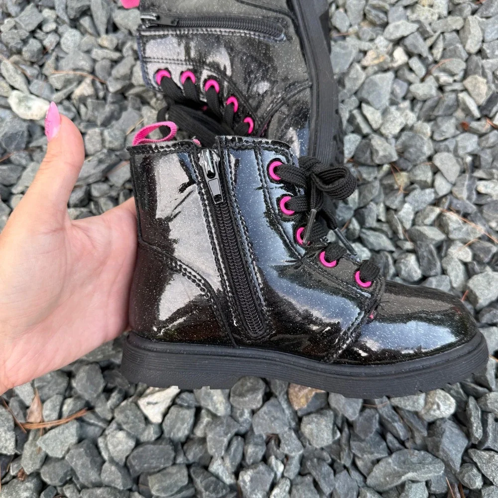Hello Kitty Girls Black Glitter Patent Combat Boots Side Zip Pink Size 11